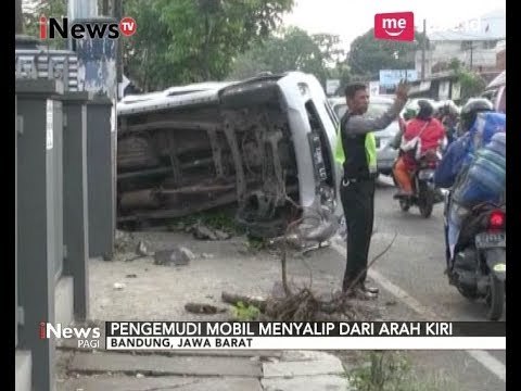 Salip Kendaraan dari Kiri, Mobil ini Terbalik di Trotoar - iNews Pagi 04/09