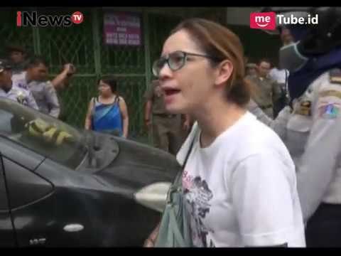 Tak Terima Mobilnya Diderek, Pengendara Cekcok Dengan Petugas - iNews Malam 24/09