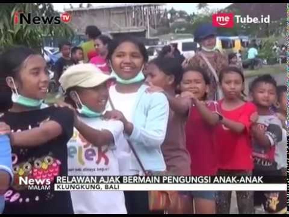 Sejumlah Relawan Berikan Trauma Healing Kepada Anak-anak Pengungsi Gunung Agung - iNews Malam 27/09