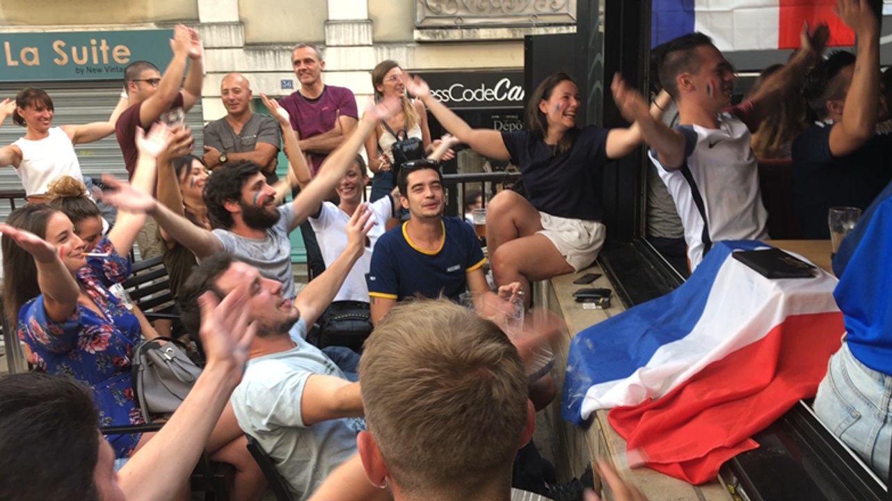 Ambiance dans les bars