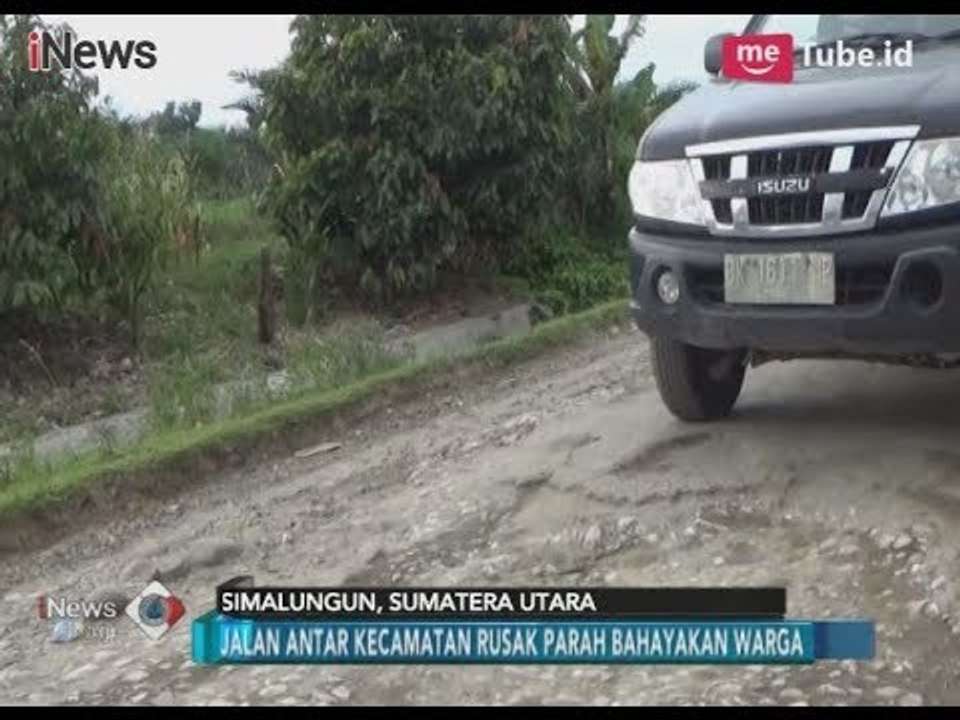 Derita Warga Simalungun Terkait Kerusakan Jalan yang Puluhan Tahun Tak Diperbaiki - iNews Pagi 25/12