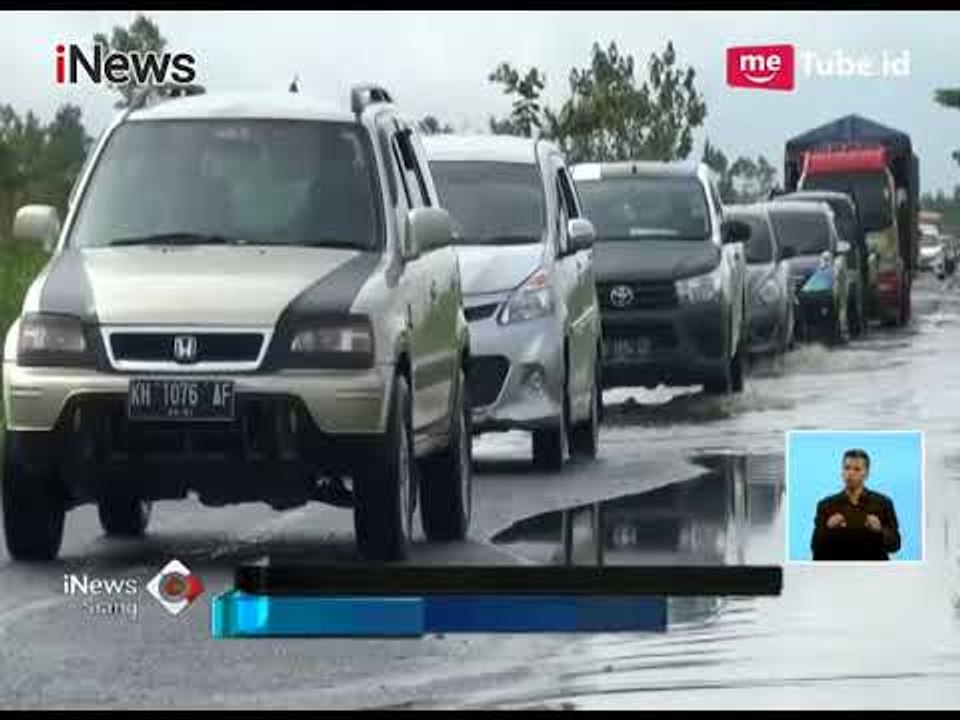 Banjir dan Hujan Lebat, Ruas Jalan Trans Kalimantan Masih Terendam - iNews Siang 21/01
