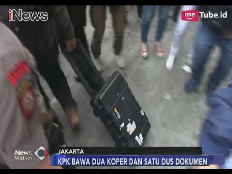 Geledah Kantor Fredrich Yunadi, KPK Bawa 2 Koper & 1 Kardus Berisi Data Penting - iNews Malam 11/01
