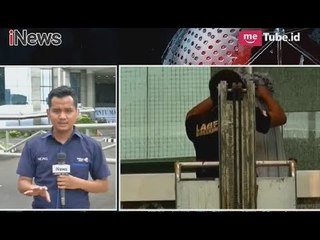 Download Video: Polisi Masih Lakukan Olah TKP Gedung BEI Pasca Rubuhnya Selasar - Special Report 16/01