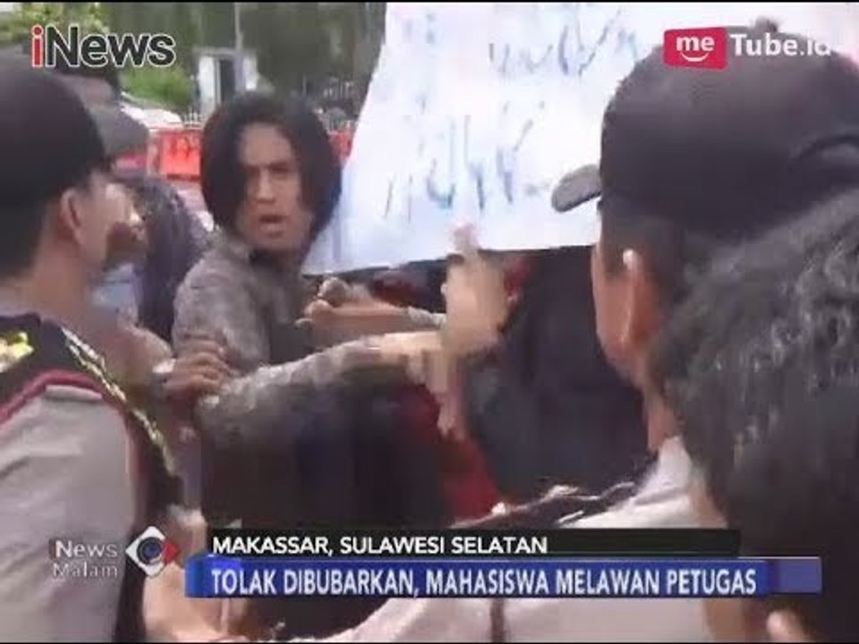 Ricuh Demo Tolak Impor Beras, Mahasiswa Lawan Petugas Saat Dibubarkan Petugas - iNews Malam 22/01