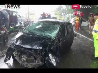 Naas!! Tak Tahu Ada Kereta, Mobil Sedan Ditabrak Hingga Terpental 5 Meter - iNews Pagi 23/01