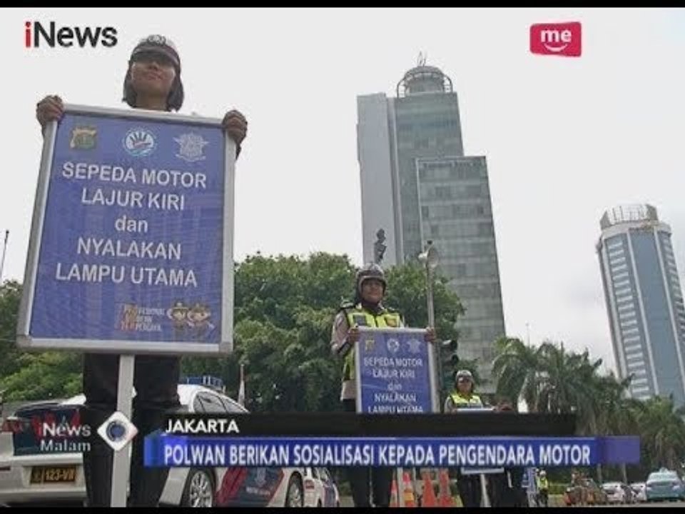 [Kreatif] Sosialisasi Jalur Khusus Polwan Berjajar Dengan Membawa Plang Himbauan - iNews Malam 30/01