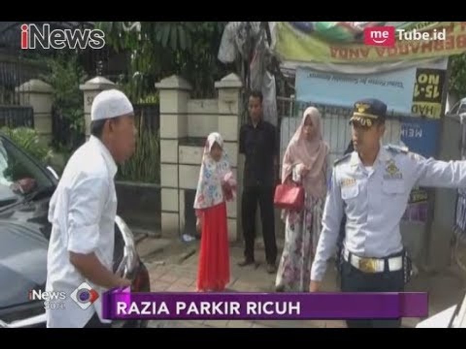 Tolak Mobil Dirazia, Pengemudi Parkir Liar dan Petugas Dishub Terlibat Adu Mulut - iNews Sore 02/02