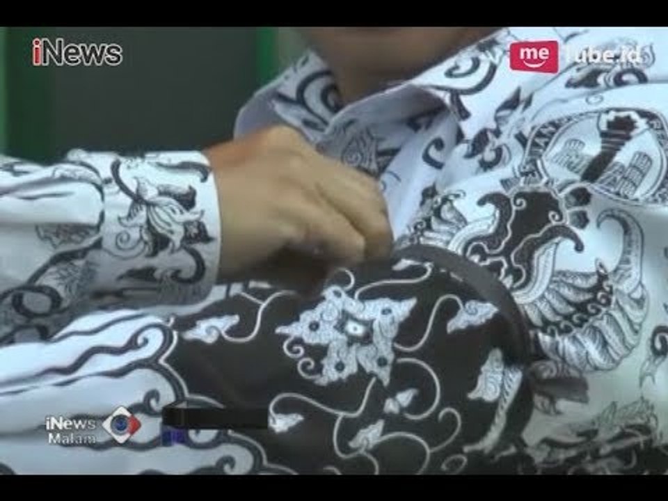 Guru SMA PGRI Sumenep Madura Melakukan Aksi Solidaritas Pita Hitam di Sekolah - iNews Malam 04/02