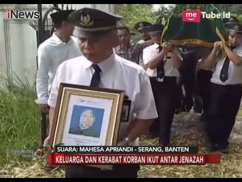 Tewas Tertimbun Longsor Underpass Bandara, Beginilah Pemakaman Dianti Putri - Breaking News 06/02