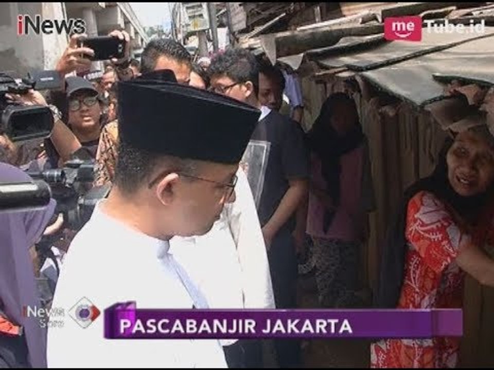 Tinjau Korban Banjir Cililitan, Anies Akan Bantu Urus Surat-surat Berharga - iNews Sore 09/02