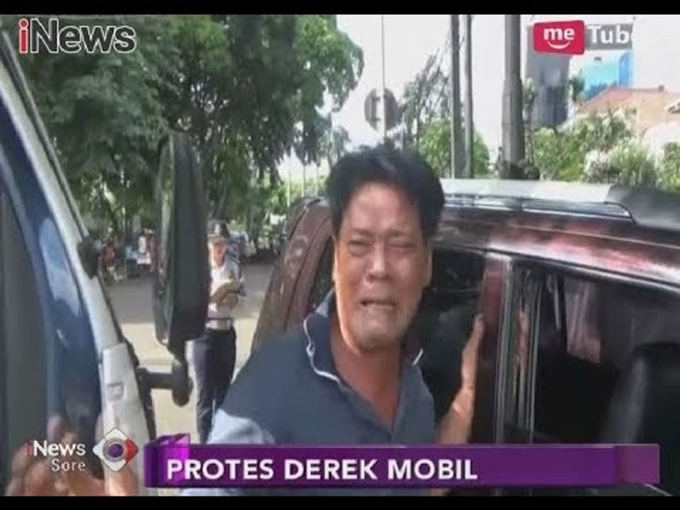 Memohon Tidak Diderek, Pengemudi Mobil Menangis ke Petugas Dishub - iNews Sore 10/02