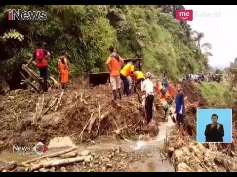 Tim Gabungan Bersihkan Material Longsor yang Menutup Jalan di Purbalingga - iNews Siang 24/02