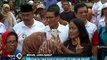 Blusukan di Tiga Pasar Bekasi, Sandiaga Kampanyekan Nur Firdaus - iNews Pagi 12/03