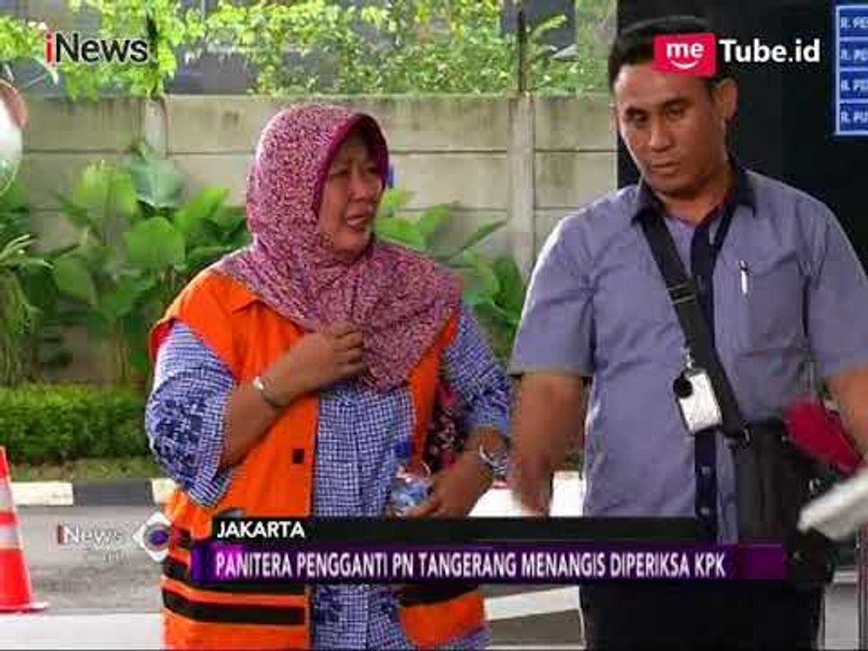 Datangi KPK, Panitera PN Tangerang Menangis Tersedu - iNews Sore 22/03