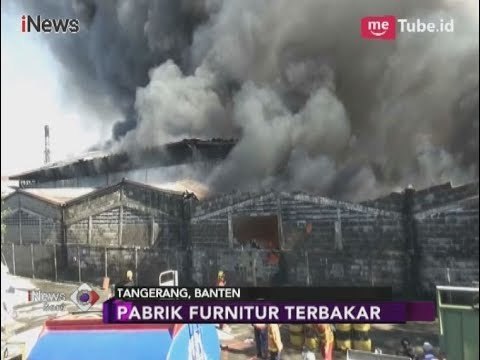 Pabrik PT San Weei Tangerang Terbakar, 19 Unit Damkar Dikerahkan - iNews Sore 23/03
