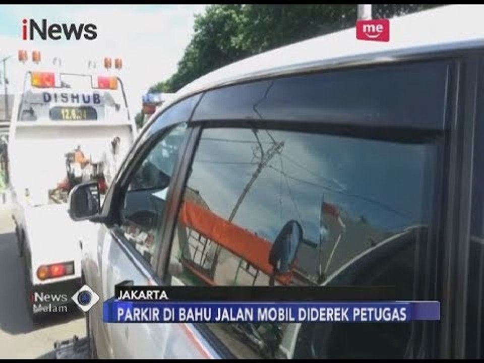 Pasrah! Hendak Berobat, Mobil Pasutri Diderek Dishub Akibat Parkir Liar - iNews Malam 26/03