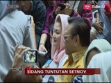 Kesetiaan Deisti Temani Setnov Jalani Sidang Tuntutan Part 02 - Breaking News 29/03