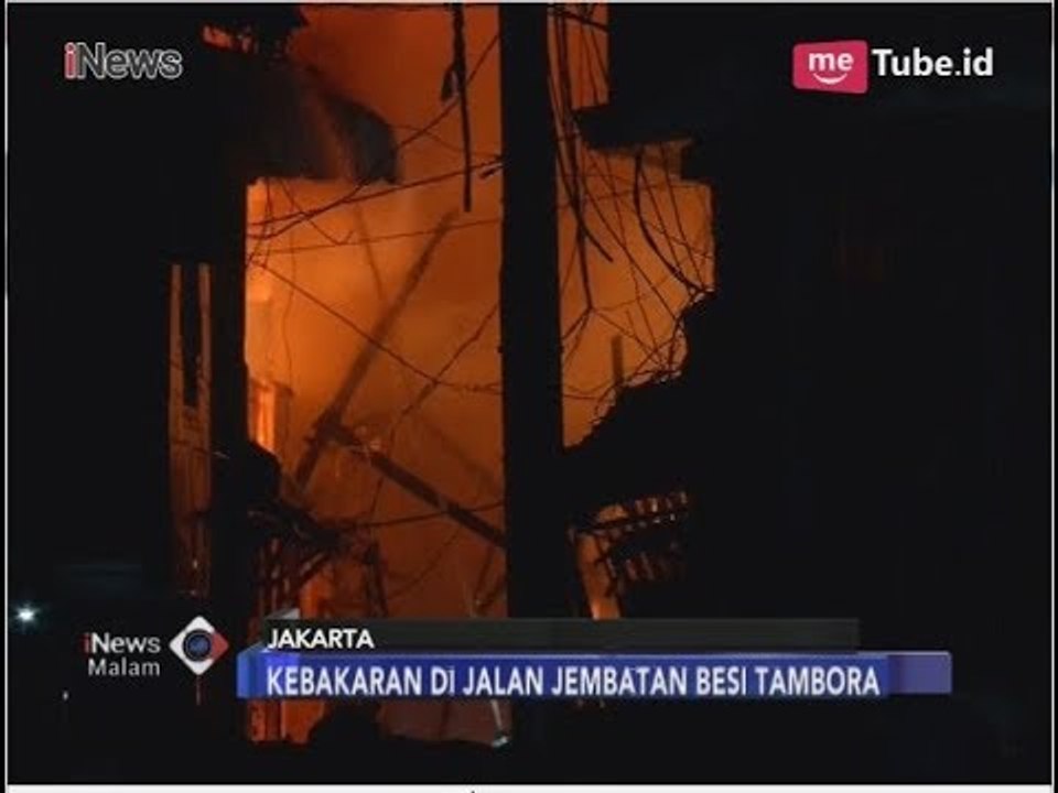 Kebakaran di Jembatan Besi, 13 Mobil Pemadam Diterjunkan - iNews Malam 01/04