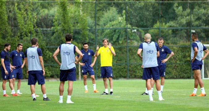 Fenerbahçe'nin Forvet Sorunu Can Sıkıyor