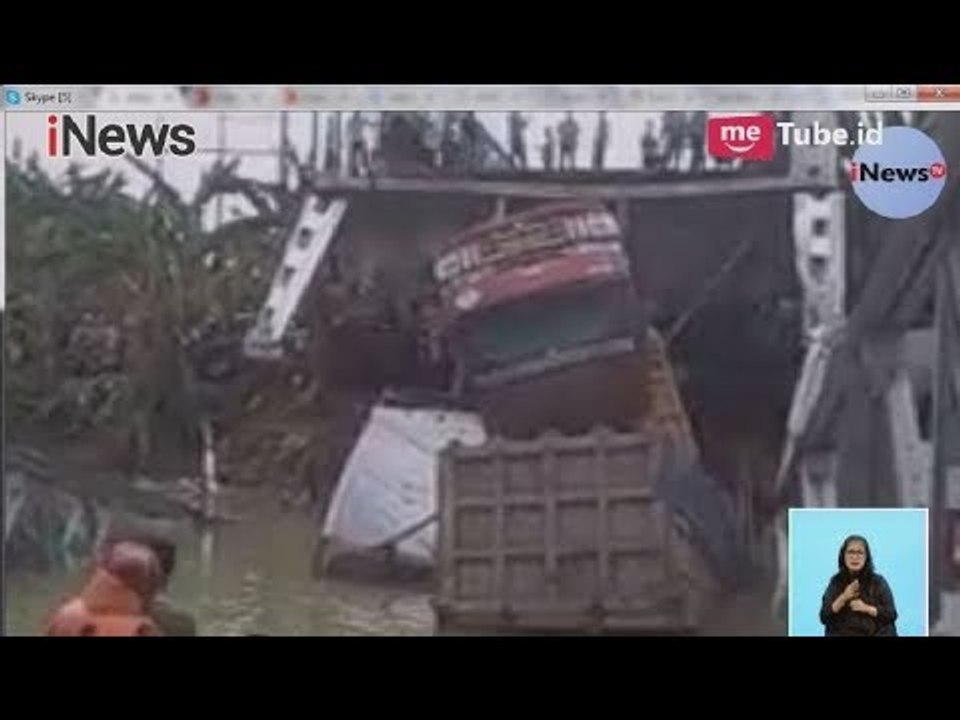 Jembatan Ambruk, Dua Korban Tewas Berhasil di Evakuasi Disaksikan Puluhan Warga - iNews Siang 17/04