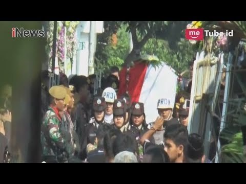 Tiba di Rumah Duka, Jenazah Brigpol Fandy Dimakamkan di TPU Kuncen - iNews Sore 10/05