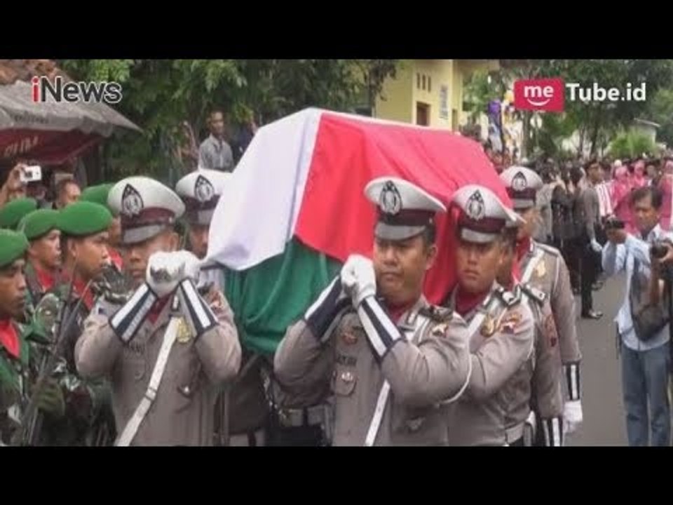 Korban Mako Brimob Dimakamkan, Ratusan Pelayat Antar Iptu Yudi ke Pemakaman - iNews Sore 10/05
