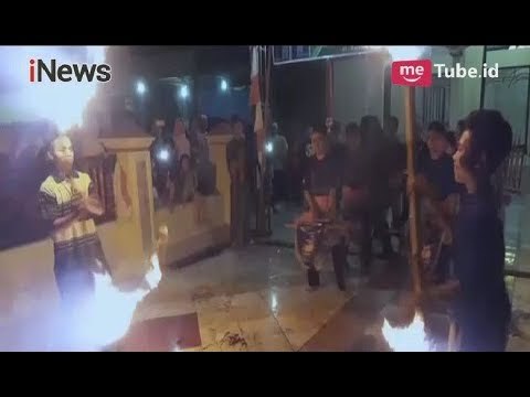Tradisi Unik Bulan Ramadhan, Warga Bermain Tongkat Api Diiringi Musik Tradisional - iNews Pagi 02/06