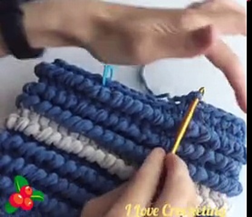 Crochet. Crochet the Handle on the Bag. Video 1