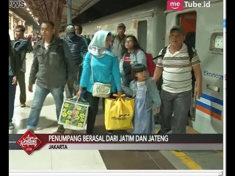 Kepadatan Pemudik dari Jateng dan Jatim di Stasiun Senen - iNews Pagi 21/06