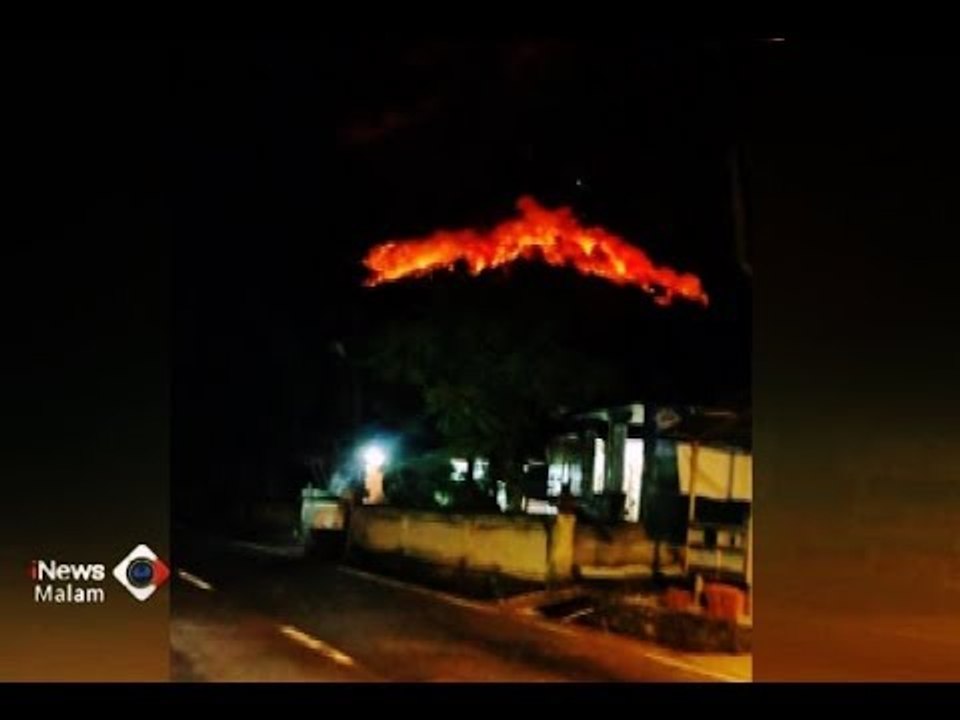 Video Amatir Gunung Agung Meletus Disertai Dentuman dan Lava Pijar - iNews Malam 02/07