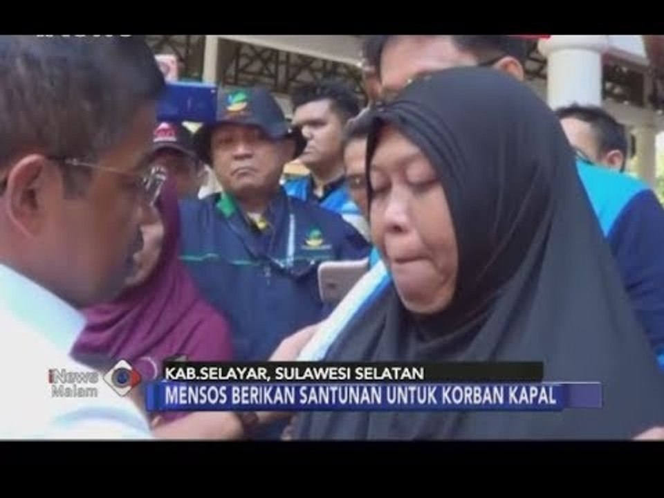 Mensos Salurkan Bantuan kepada Seluruh Korban Tragedi KM Lestari Maju - iNews Malam 06/07
