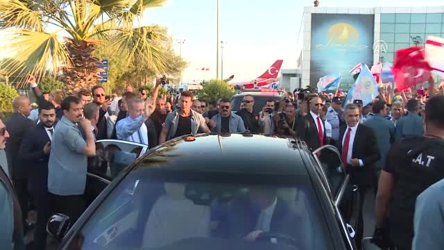 Türkiye Cumhurbaşkanı Erdoğan'a KKTC'de Sevgi Gösterisi (2)