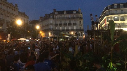 Clapping place du Ralliement !