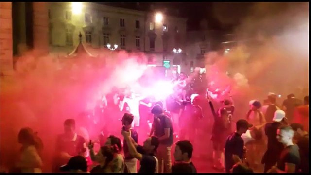 Besançon : Ola et clapping dans les rues de la capitale comtoise après la victoire de l'équipe de France
