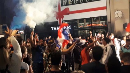 Liesse des supporters Place de l'Homme de Fer