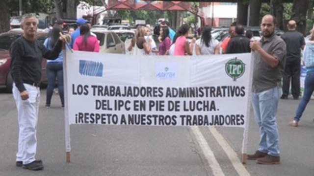 Continúan las protestas de trabajadores públicos en Venezuela por mejores salarios