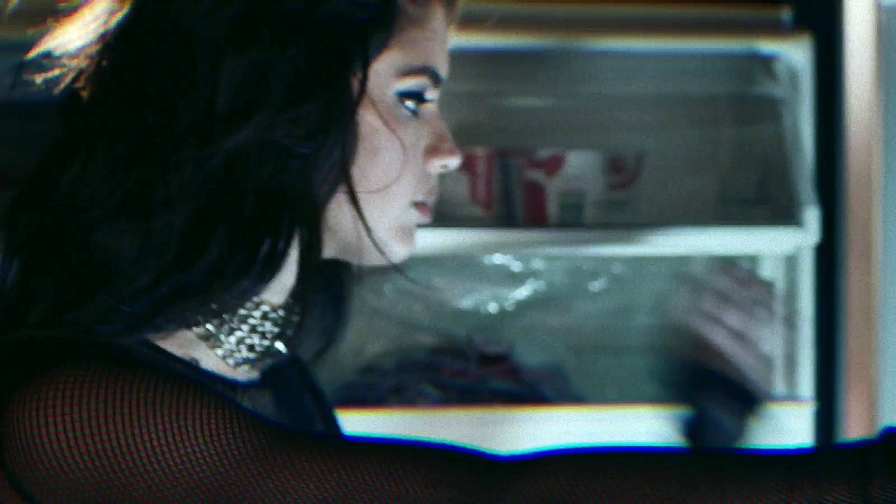 Teaser 3 -- Victoria's Secret