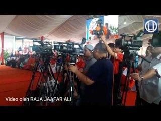 Perbetul apa sahaja yang tidak kena dalam keluarga UMNO sendiri