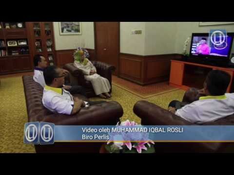 Penjawat awam Perlis menonton pembentangan Bajet 2017