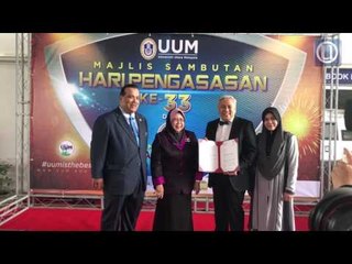 Chef Wan dilantik Profesor Adjung UUM