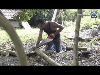 Tabung buluh unik hasil tangan OKU