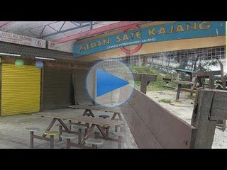 Pengunjung, peniaga sedih dan kecewa dengan keadaan Medan Sate Kajang