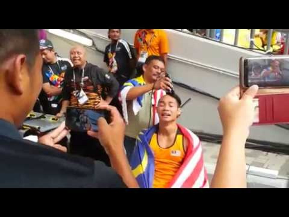 Emas Rayzam Shah gamatkan Stadium Nasional Buki...