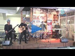 Despacito - Sevenation versi Unplugged