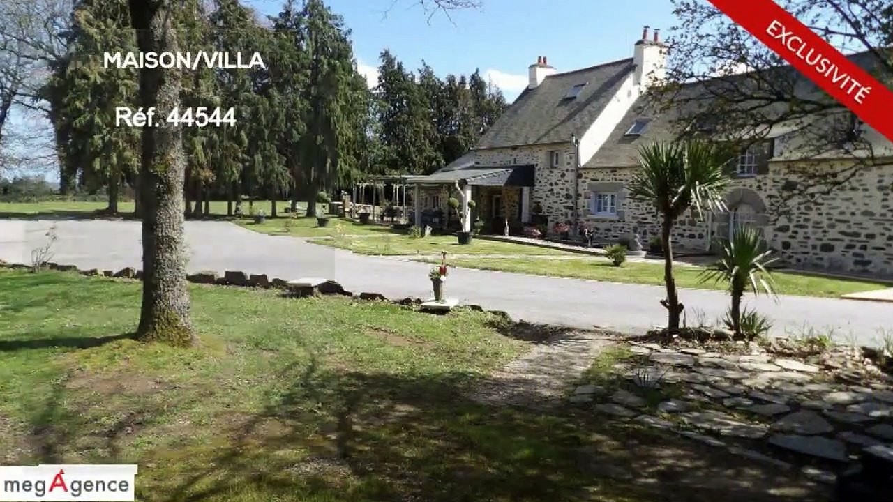 A vendre - Maison/villa - PONTIVY (56300) - 12 pièces - 251m²