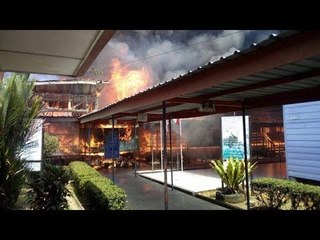 Dua blok sekolah rendah musnah terbakar
