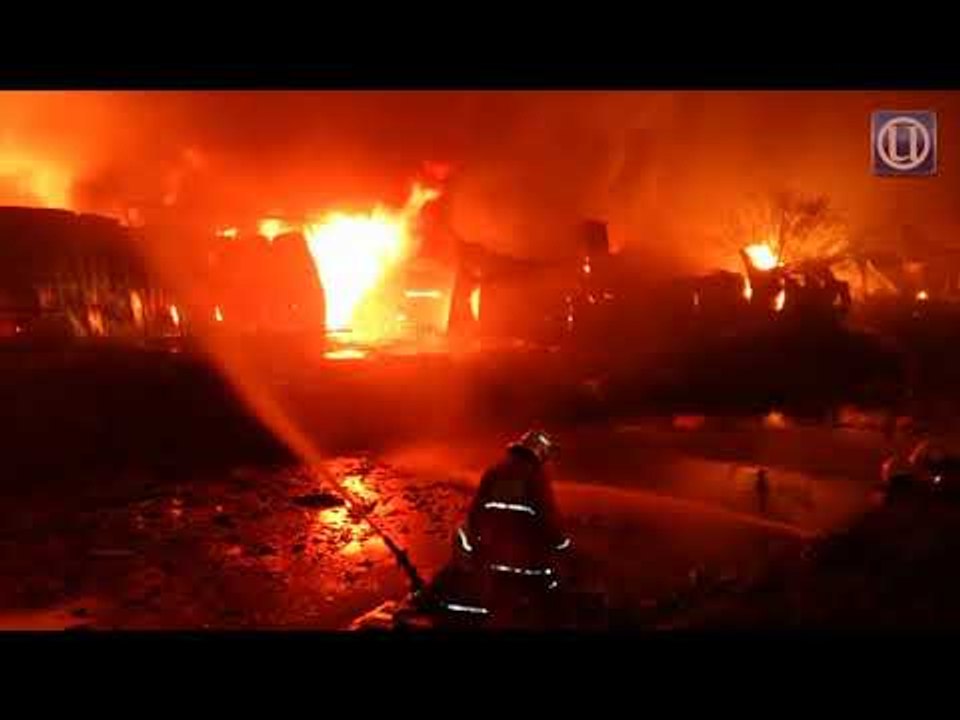 Kebakaran besar libatkan kilang bahan kitar semula berdekatan lapangan terbang P. Pinang