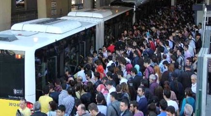 İETT Tepki Çeken Paylaşımını "Rakamlar Sehven Yanlış Yazılmıştır" Deyip Kaldırdı