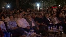 Bitlis Ebru Yaşar'dan Tatvan'da Konser Verdi